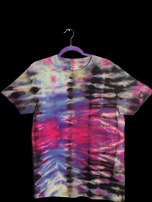 Reverse tie-dyed accordion fold size medium