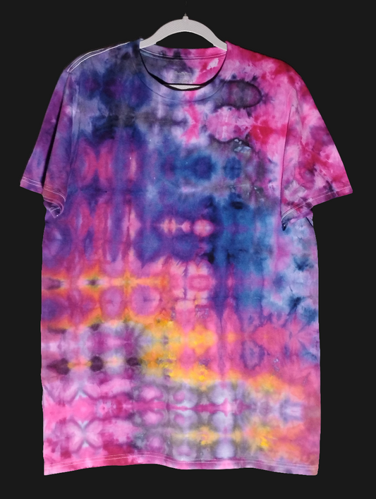 Ladies glitch tie-dyed shirt size medium